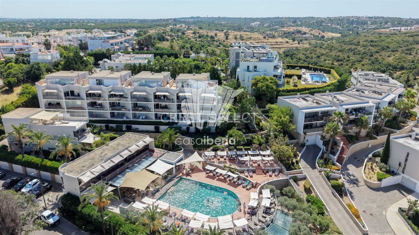 Modern Tranquil Oasis Apartment in Faro  with 3 bedrooms