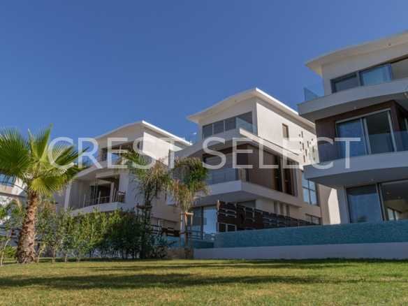 Stylish Family Oasis Villas / Houses in Kissonerga with 5 bedrooms