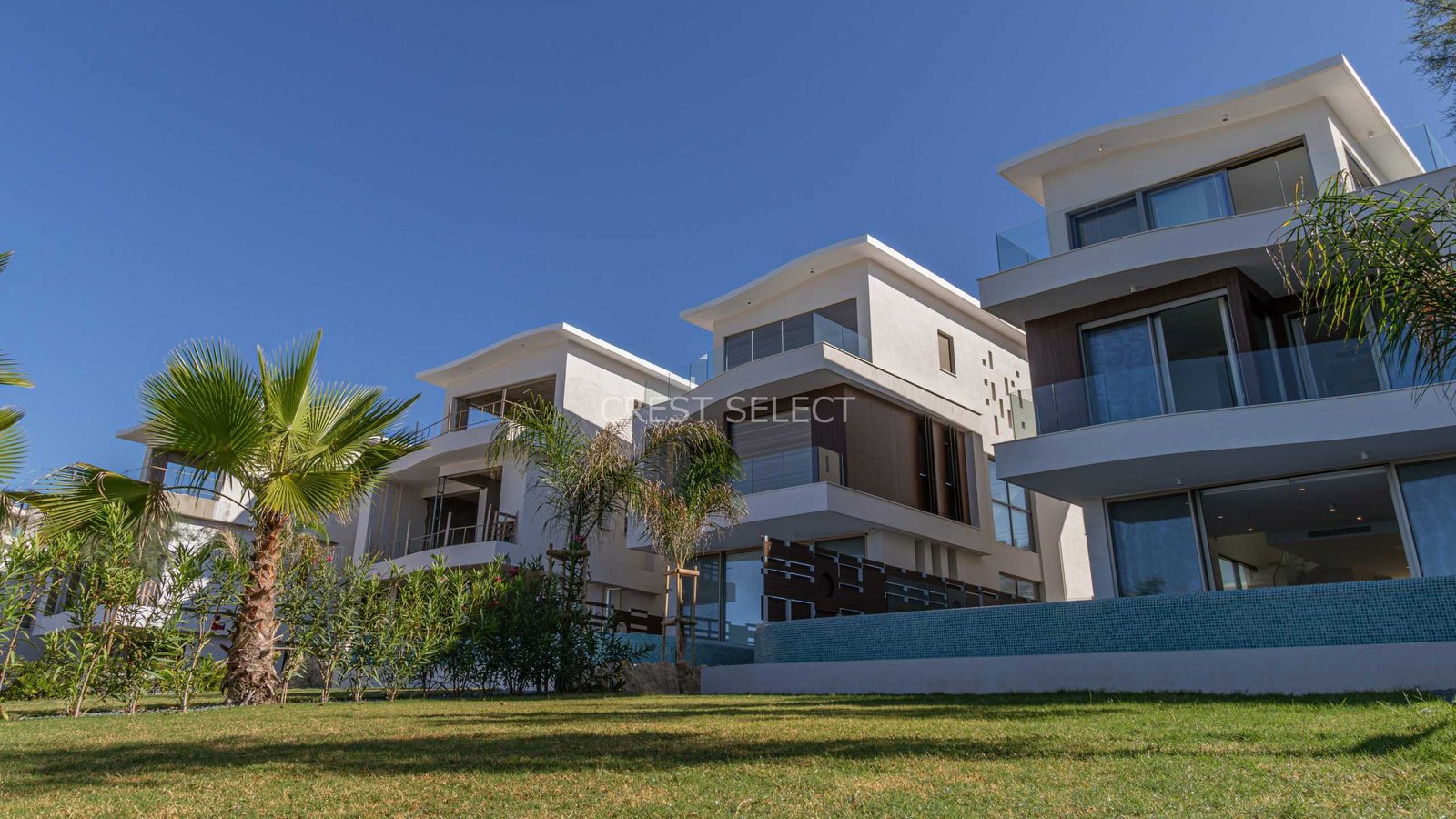 Stylish Family Oasis Villas / Houses in Kissonerga with 5 bedrooms