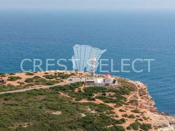 Spacious Family Haven House in Faro  with 4 bedrooms