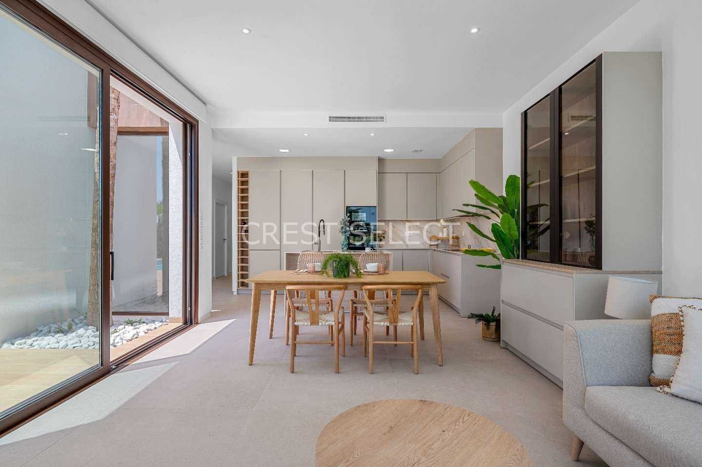 Flexible Living Space  in Los Alcázares with 3 bedrooms