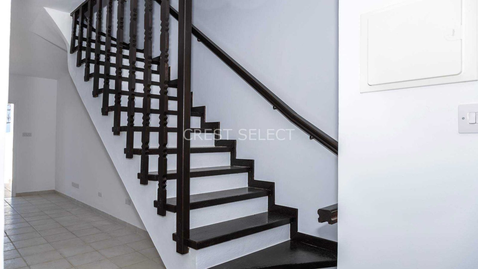 Easy-Care One-Bedroom Townhouses / Maisonettes in Tombs Of The Kings with 1 bedrooms