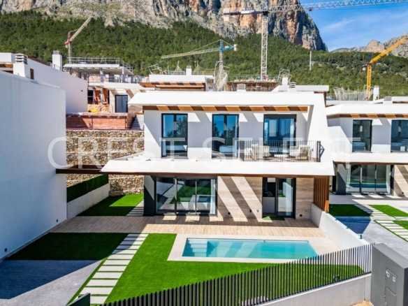 Luxurious Family Haven  in Polop with 3 bedrooms