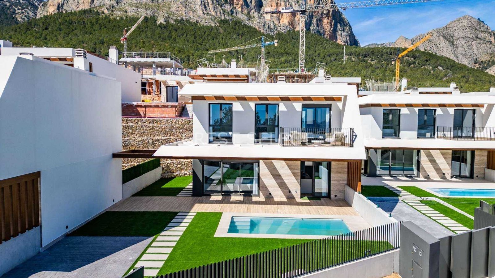 Luxurious Family Haven  in Polop with 3 bedrooms