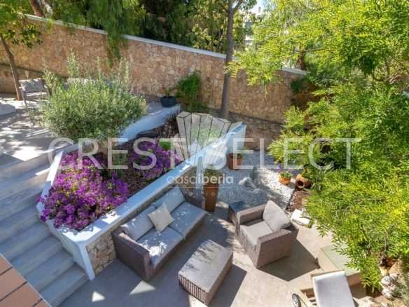 Modern Tranquil Oasis Apartment in Faro  with 3 bedrooms
