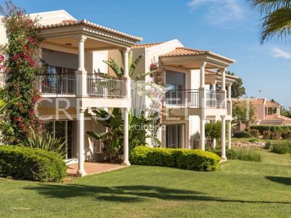Comfortable Retreat Terraced House in Faro  with 2 bedrooms