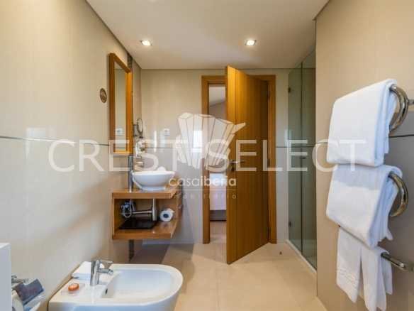 Contemporary Living Haven Terraced House in Faro  with 2 bedrooms