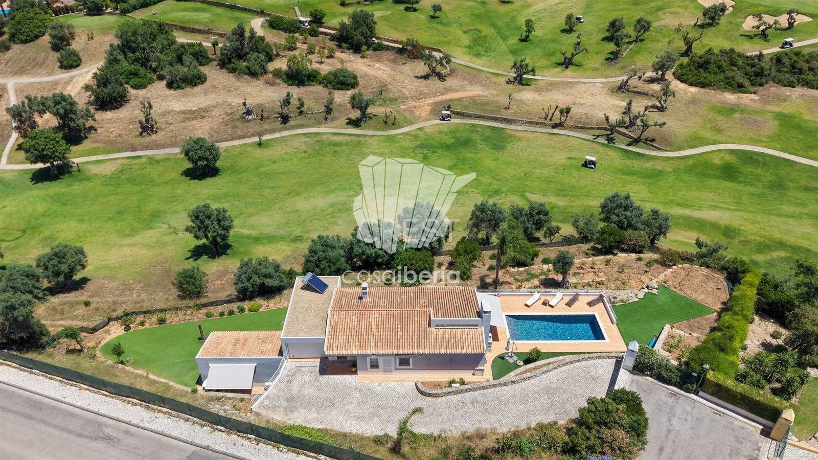 Relaxing Family Sanctuary House in Faro  with 3 bedrooms