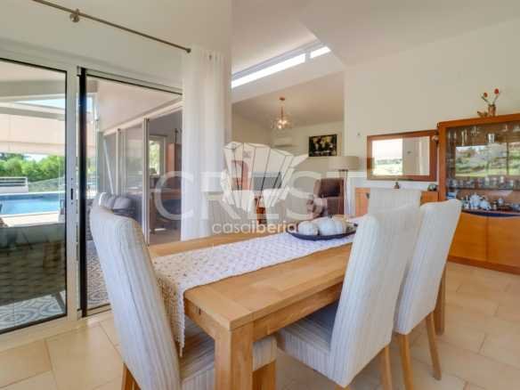 Relaxing Family Sanctuary House in Faro  with 3 bedrooms