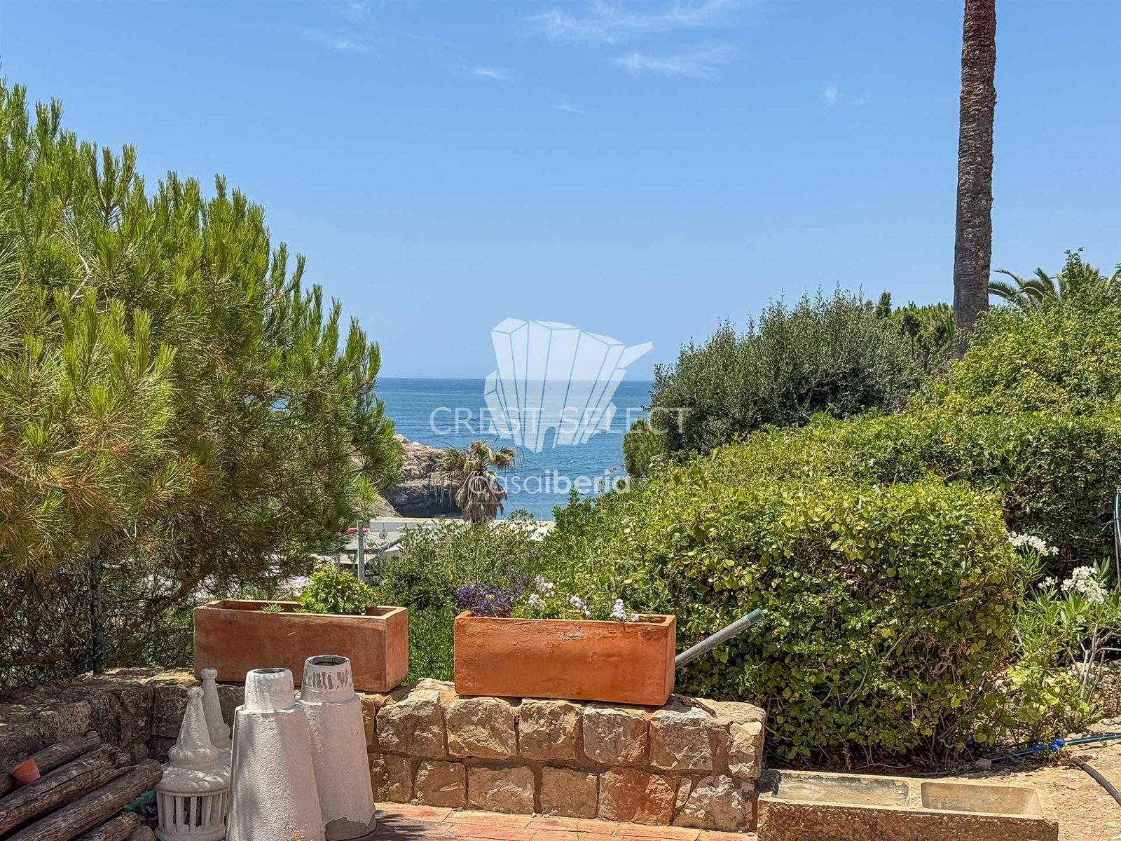Spacious Family Haven House in Faro  with 4 bedrooms