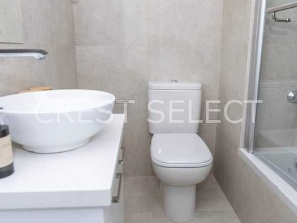 Inviting Family Abode Apartments / Penthouses in Kato Paphos with 2 bedrooms
