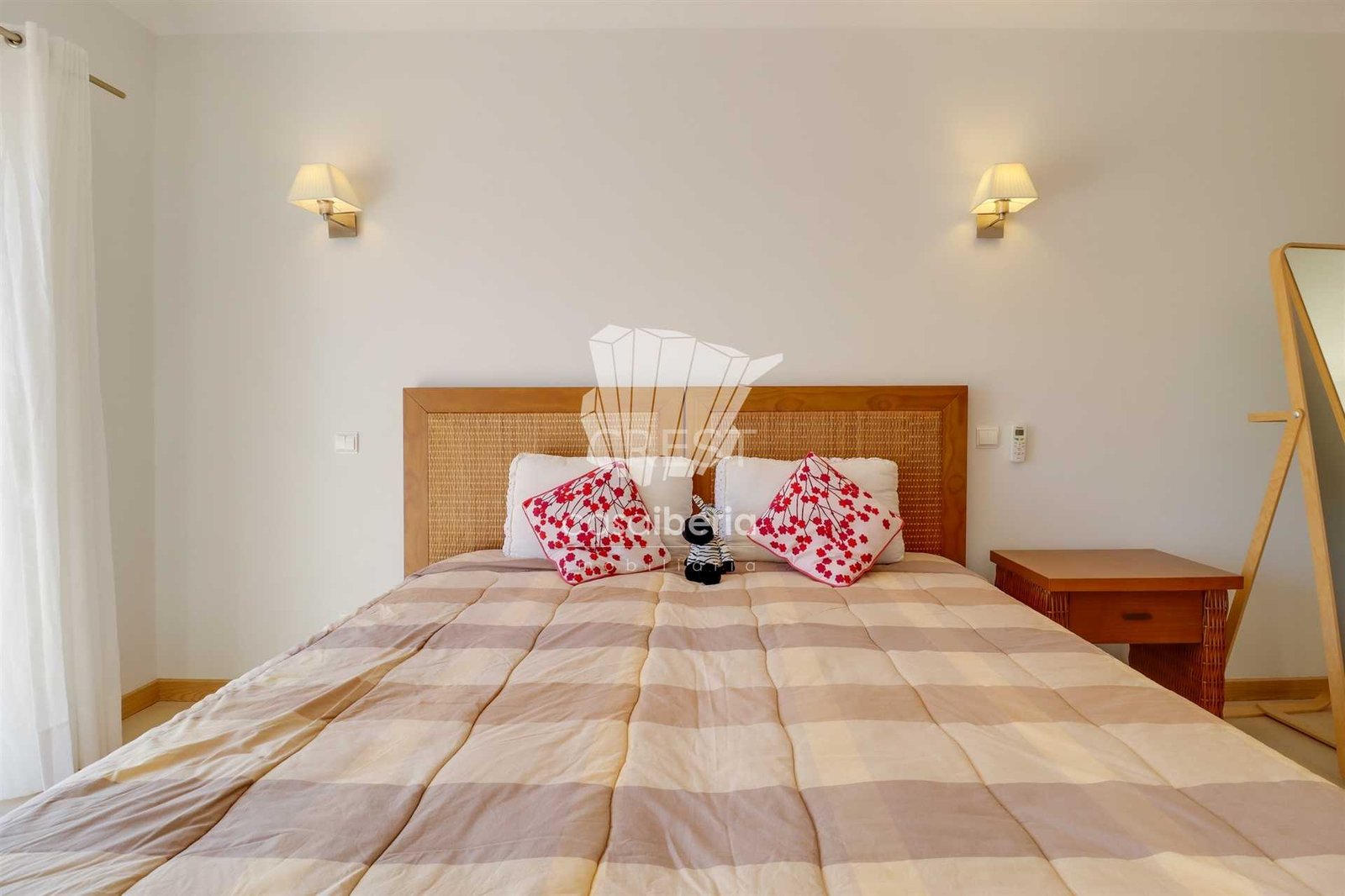 Relaxing Family Sanctuary House in Faro  with 3 bedrooms