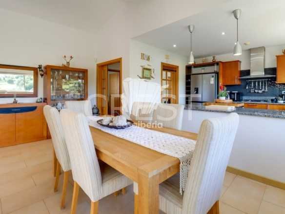 Relaxing Family Sanctuary House in Faro  with 3 bedrooms