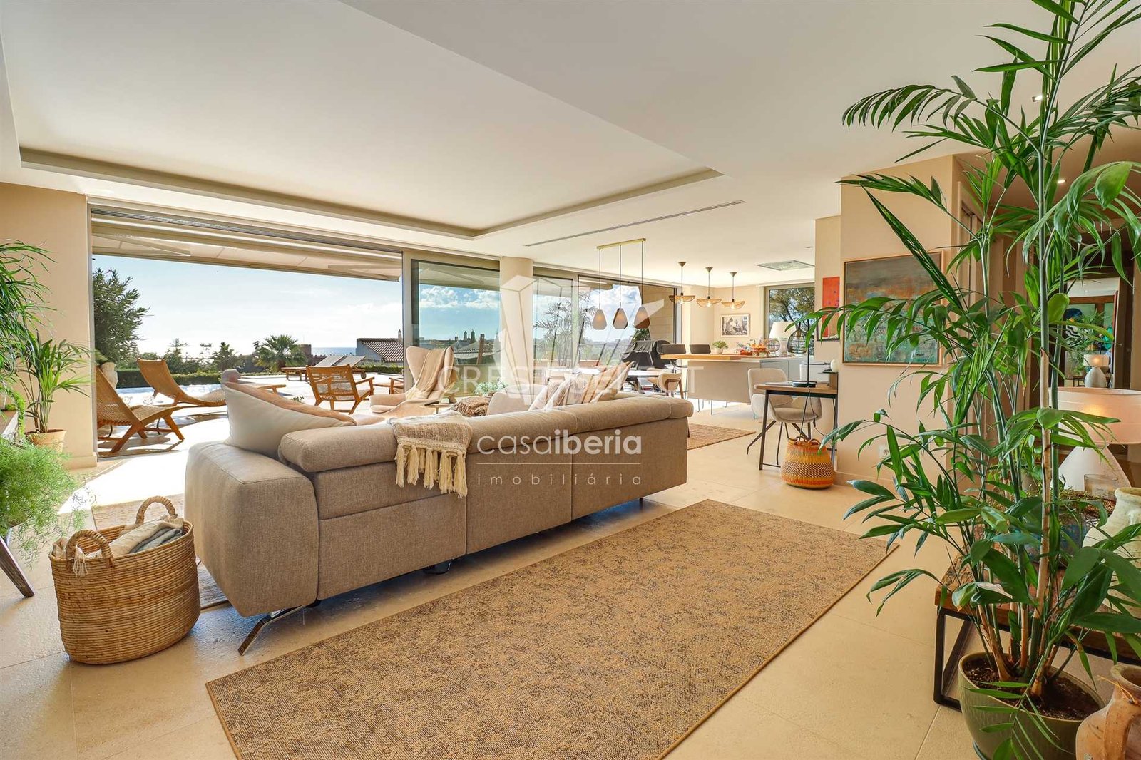 Luxurious Family Haven Apartment in Faro  with 3 bedrooms