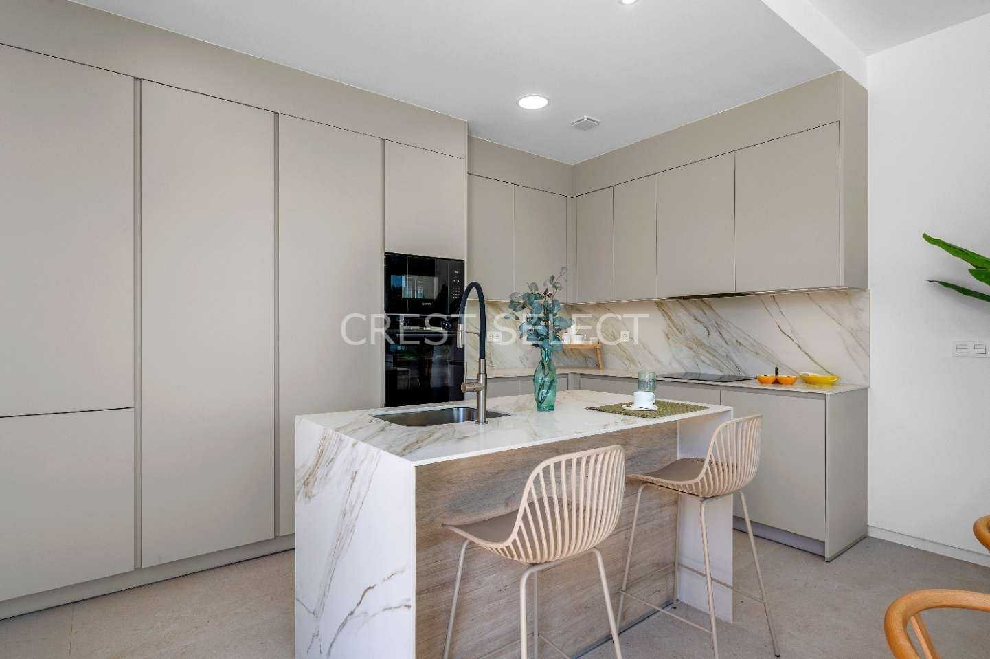 Flexible Living Space  in Los Alcázares with 3 bedrooms