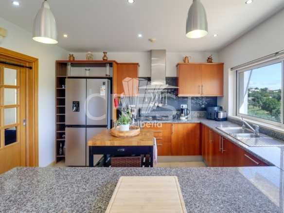 Relaxing Family Sanctuary House in Faro  with 3 bedrooms