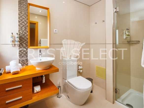 Sleek Family Residence Terraced House in Faro  with 2 bedrooms