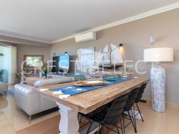 Modern Tranquil Oasis Apartment in Faro  with 3 bedrooms