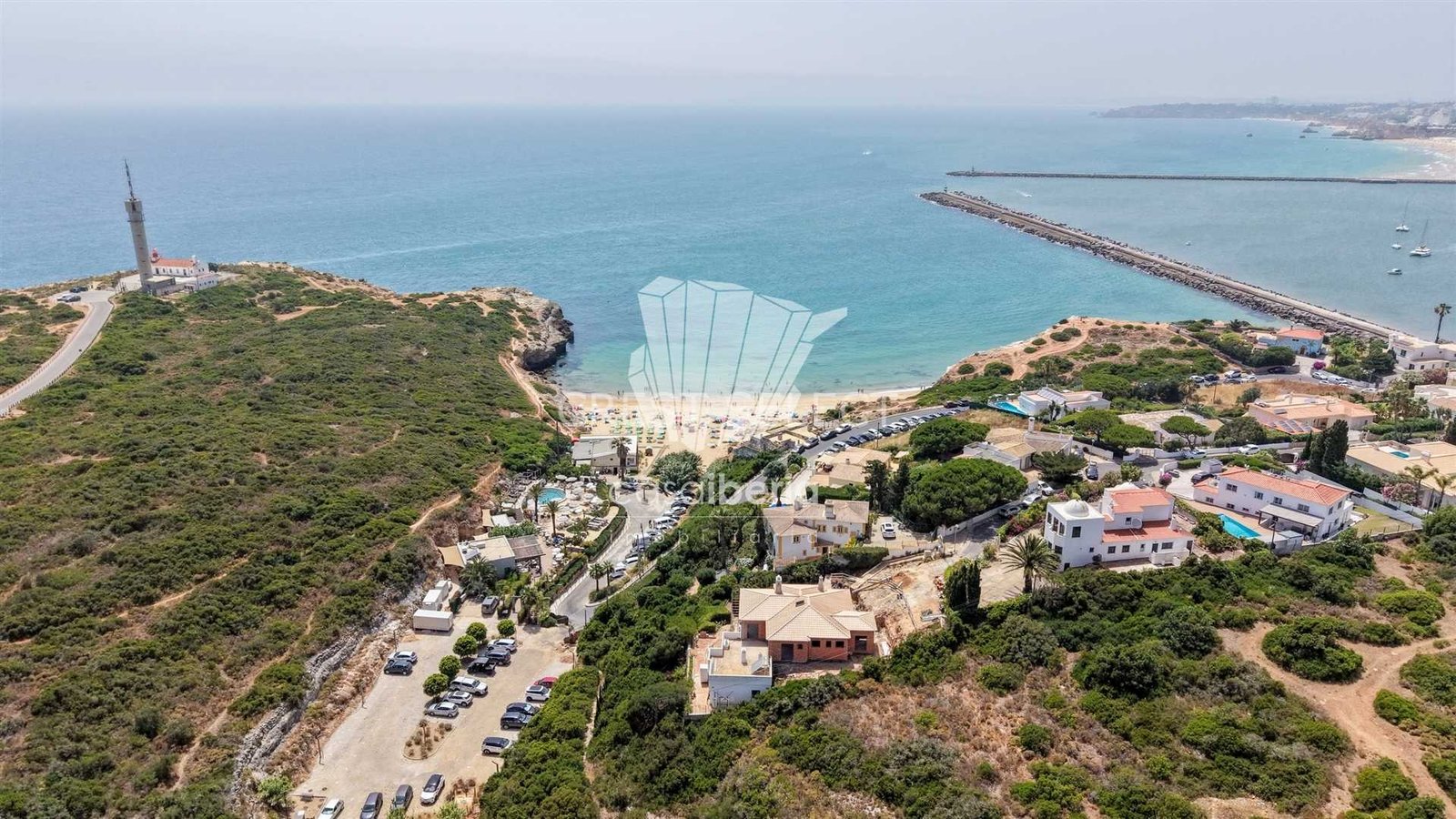 dbc2587e4902 Spacious Family Haven House in Faro with 4 bedrooms
