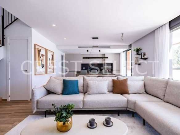 Luxurious Family Haven  in Polop with 3 bedrooms
