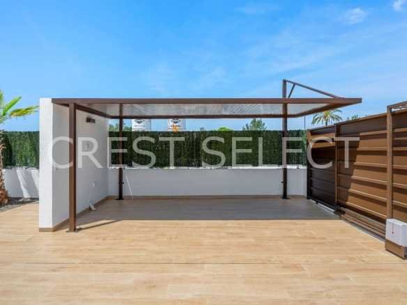 Flexible Living Space  in Los Alcázares with 3 bedrooms