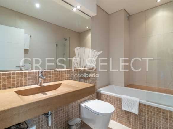 Modern Tranquil Oasis Apartment in Faro  with 3 bedrooms