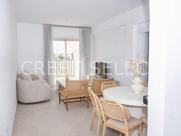 Inviting Family Abode Apartments / Penthouses in Kato Paphos with 2 bedrooms