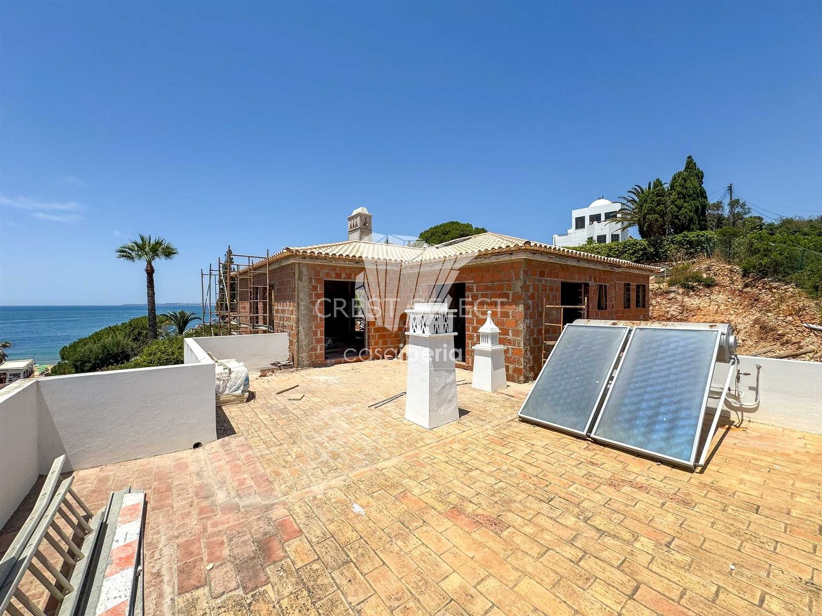 Spacious Family Haven House in Faro  with 4 bedrooms