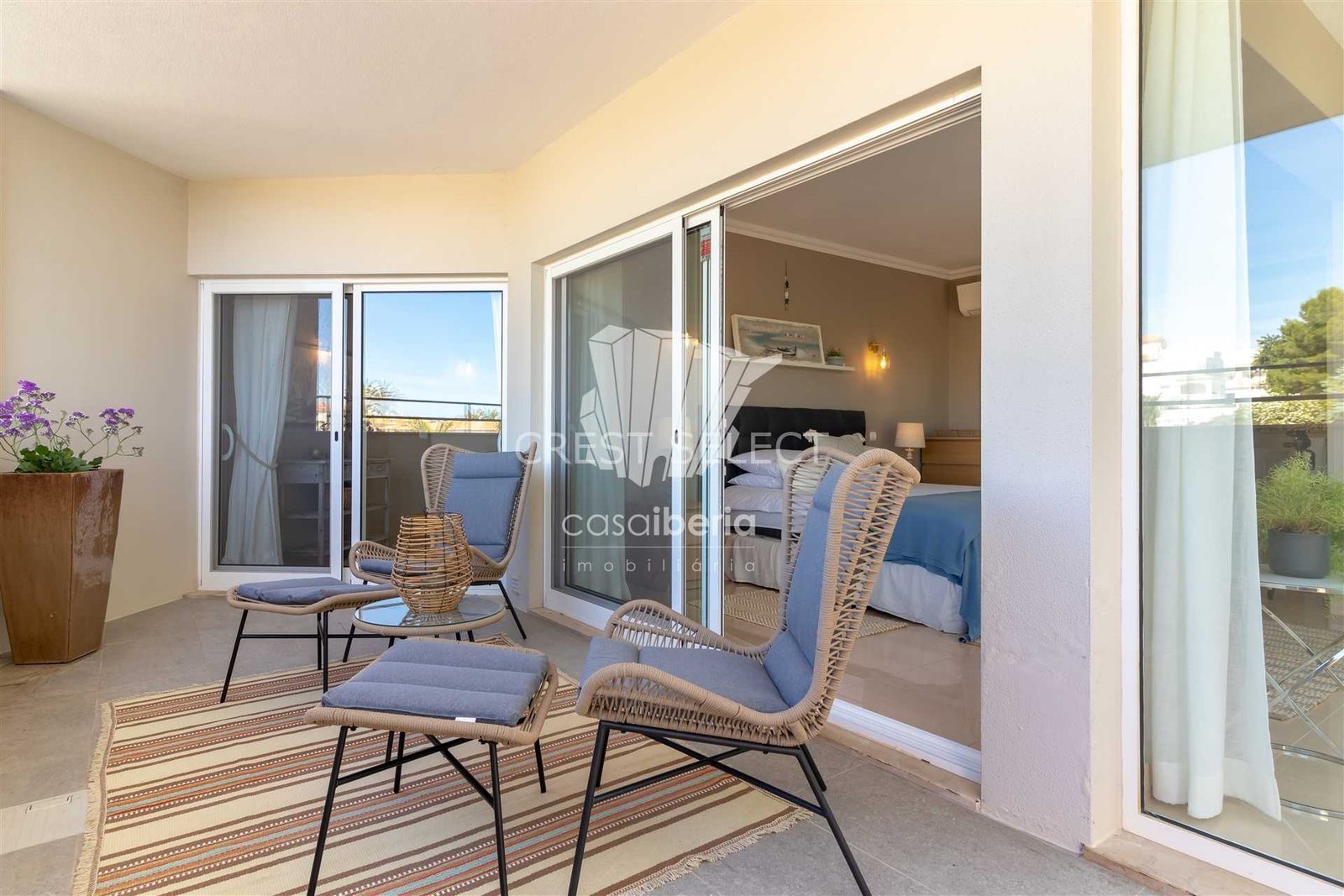 Modern Tranquil Oasis Apartment in Faro  with 3 bedrooms