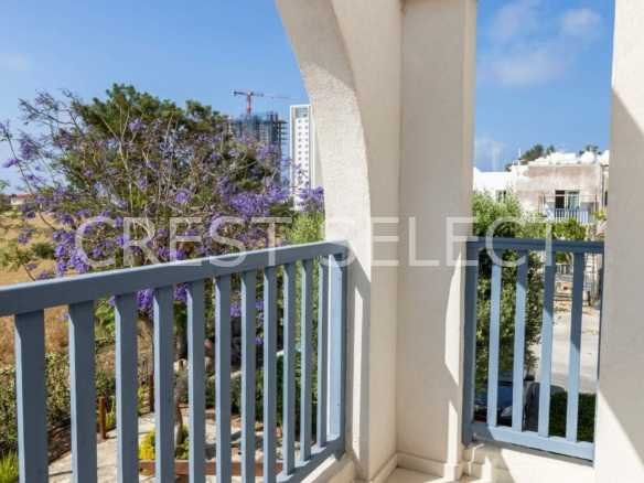 Inviting Family Abode Apartments / Penthouses in Kato Paphos with 2 bedrooms