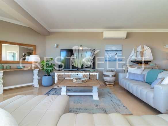 Modern Tranquil Oasis Apartment in Faro  with 3 bedrooms