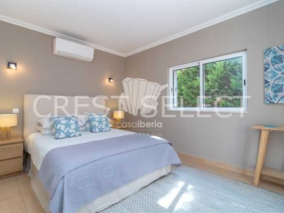 Modern Tranquil Oasis Apartment in Faro  with 3 bedrooms