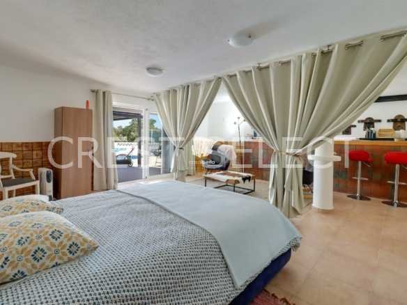 Convenient Family Dwelling House in Faro  with 3 bedrooms