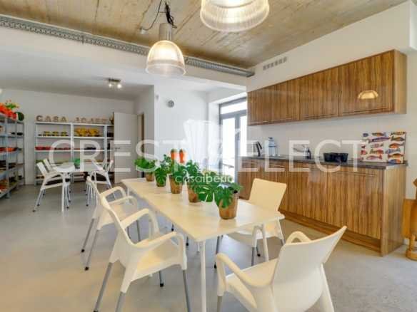 Spacious Family Haven House in Faro  with 4 bedrooms