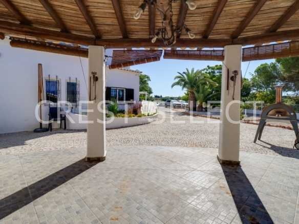 Convenient Family Dwelling House in Faro  with 3 bedrooms