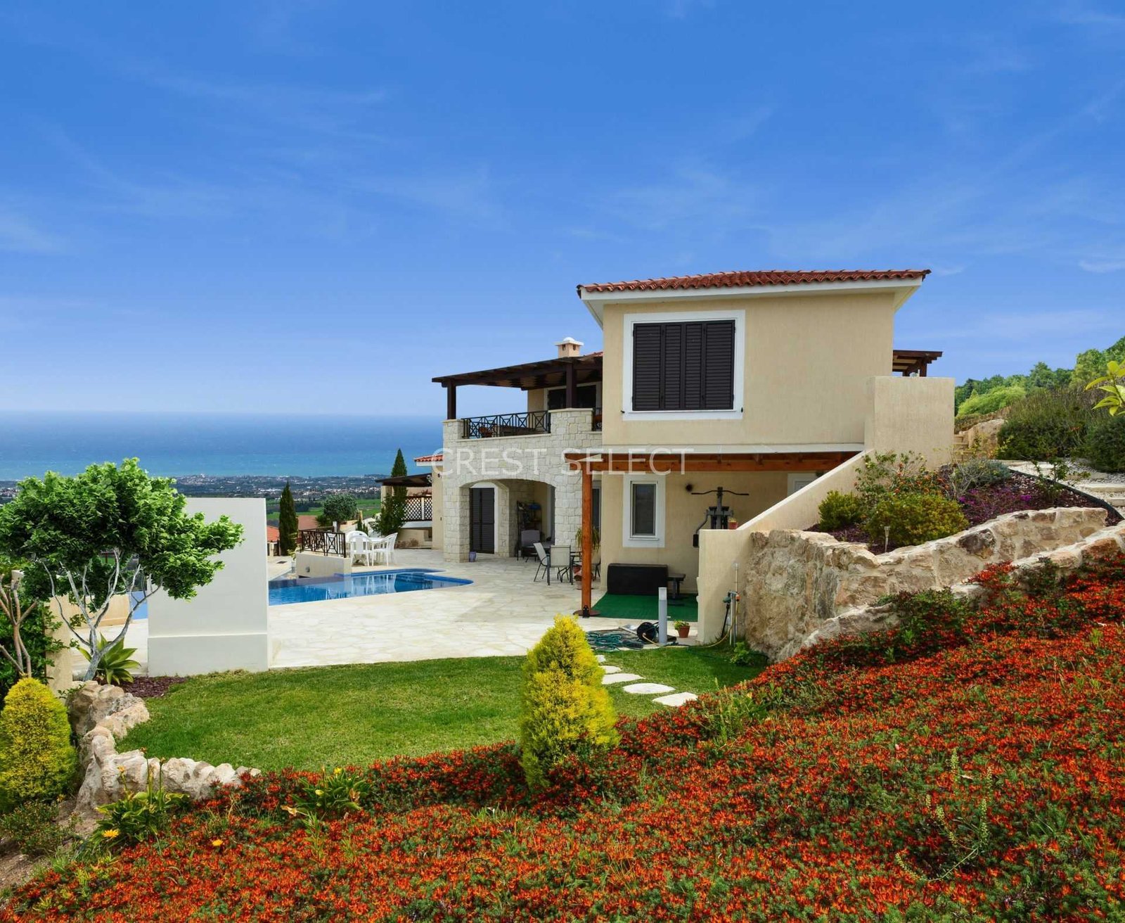 Welcoming Family Home Villas / Houses in Tala with 3 bedrooms