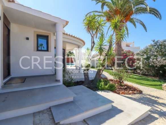 Elegant Family Dwelling House in Faro  with 4 bedrooms