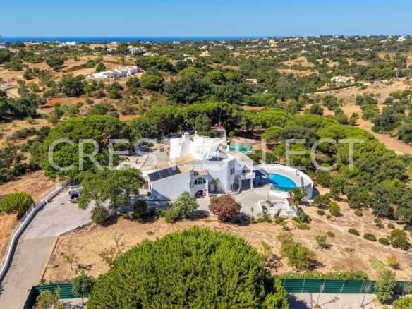 Convenient Family Dwelling House in Faro  with 3 bedrooms