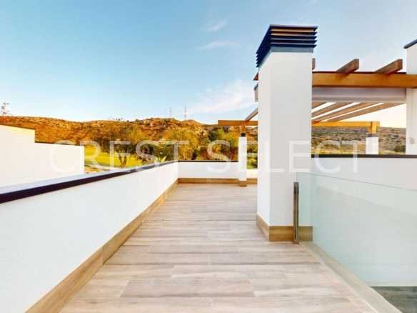 Welcoming Family Home  in Monforte Del Cid with 3 bedrooms