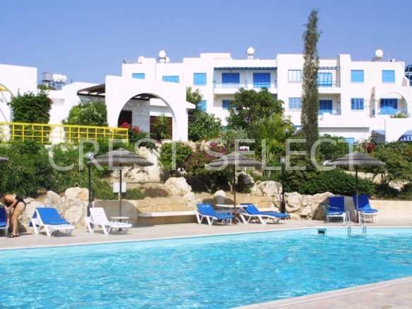 Quaint Haven Studio in Tombs Of The Kings with 1 bedrooms