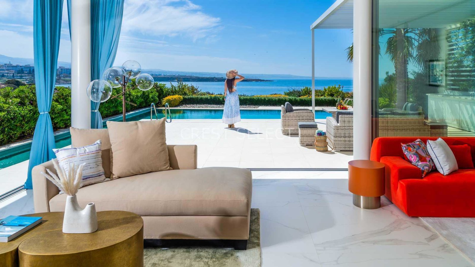42e2502eV-CORS-3-28 Sleek Family Residence Villas / Houses in Peyia with 3 bedrooms
