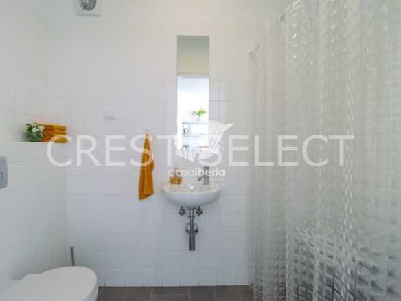 Spacious Family Haven House in Faro  with 4 bedrooms
