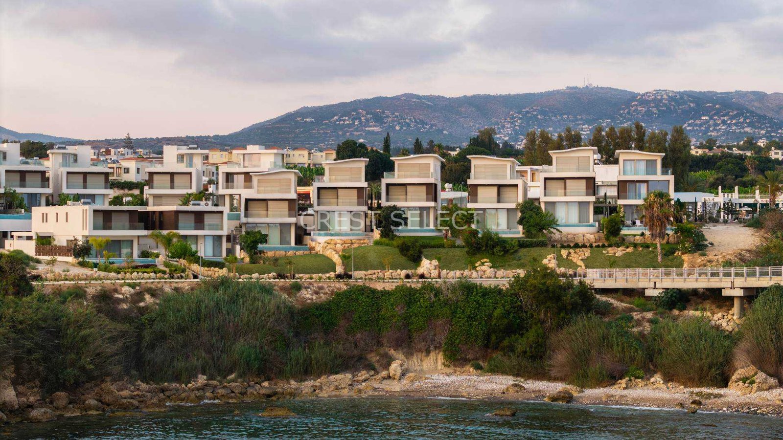 Spacious Family Haven Villas / Houses in Kissonerga with 4 bedrooms