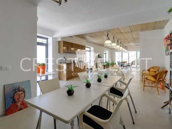 Spacious Family Haven House in Faro  with 4 bedrooms
