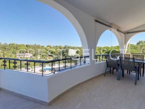 Convenient Family Dwelling House in Faro  with 3 bedrooms