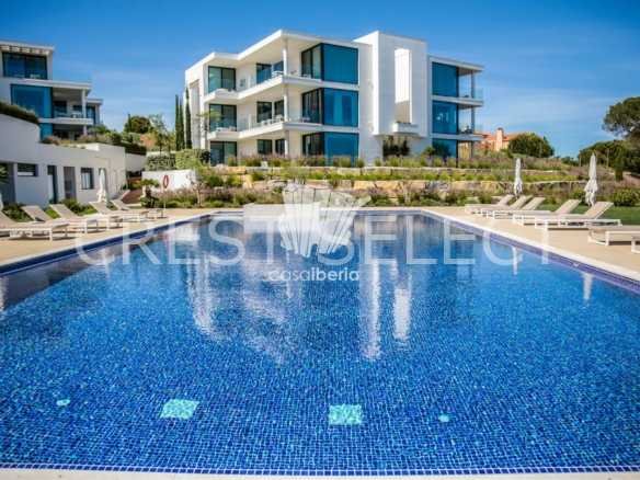 Sleek Family Residence Apartment in Faro  with 3 bedrooms