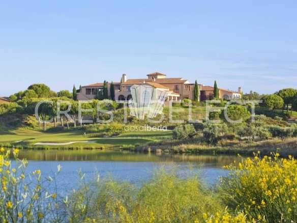 Sleek Family Residence Apartment in Faro  with 3 bedrooms