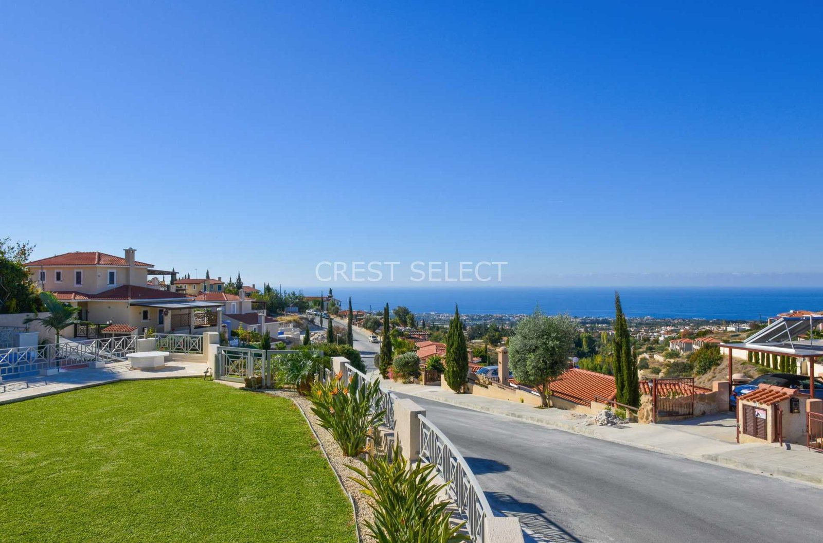 Welcoming Family Home Villas / Houses in Tala with 3 bedrooms
