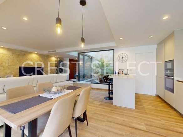 Welcoming Family Home  in Monforte Del Cid with 3 bedrooms