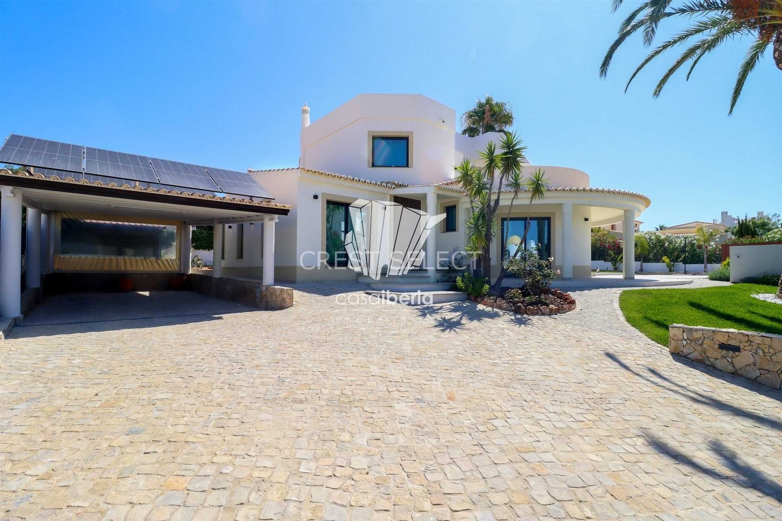 Elegant Family Dwelling House in Faro  with 4 bedrooms